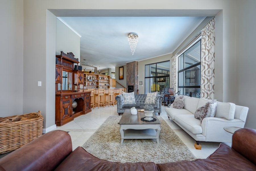 4 Bedroom Property for Sale in La Concorde Western Cape